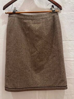 Michel Klein Women Vintage 1990s A-Line Midi Skirt in Brown 94% High Wool sz 40